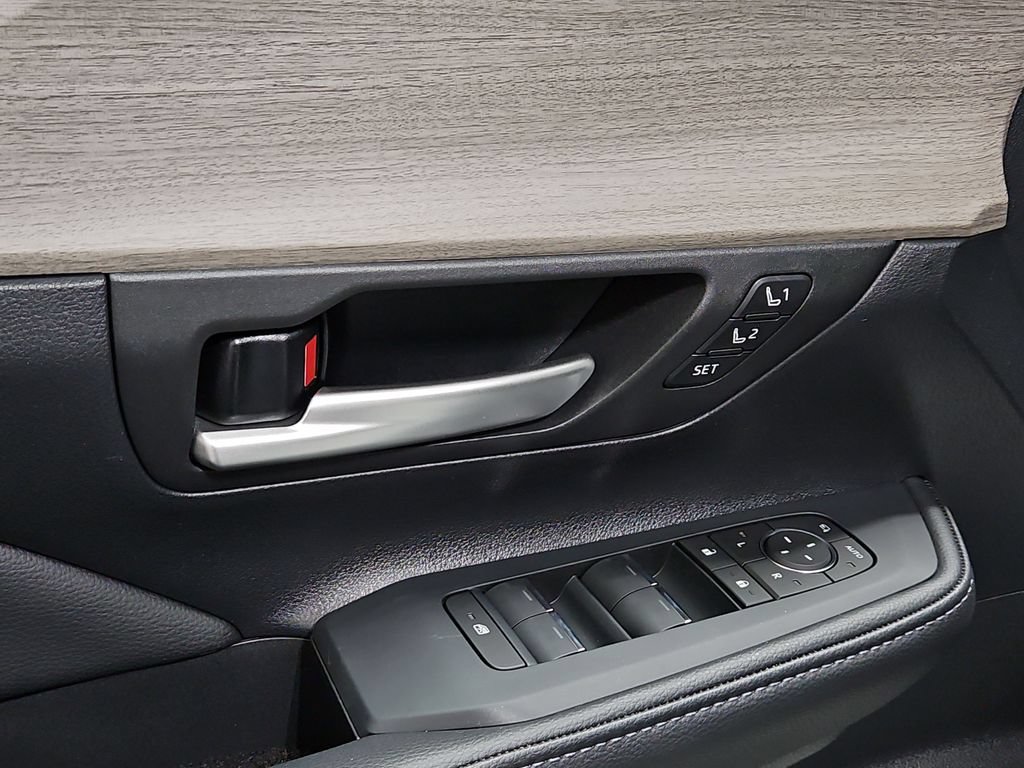 New 2026 Toyota Grand Highlander AWD Hybrid image 10