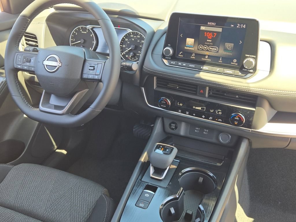 New 2026 Nissan Rogue SV AWD/4WD image 6