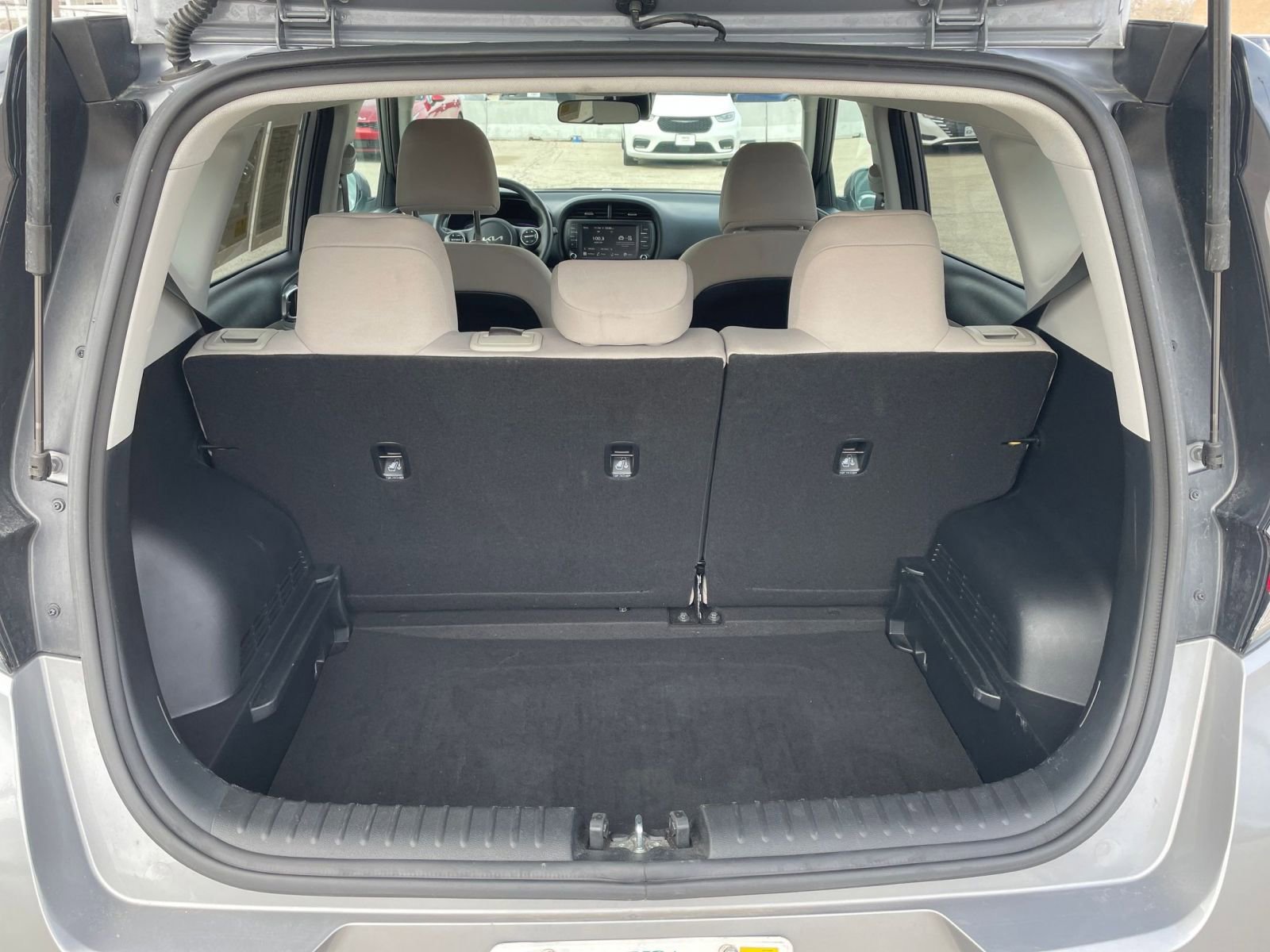 Used 2025 Kia Soul LX w/ LX Technology Package image 29