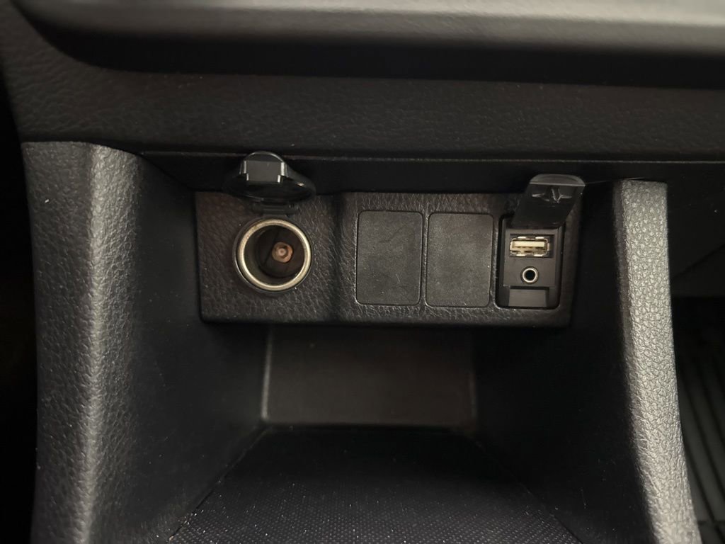 Used 2015 Toyota Corolla LE FWD image 22