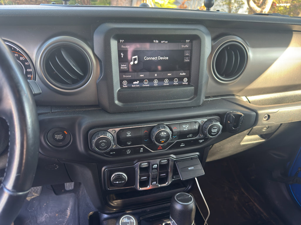 Used 2021 Jeep Gladiator Sport image 20