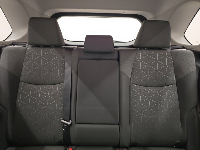 Used 2021 Toyota RAV4 XLE w/ XLE Grade Weather Package AWD/4WD image 20
