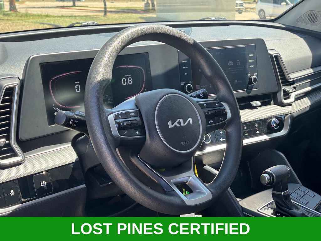 Used 2024 Kia Sportage LX image 7