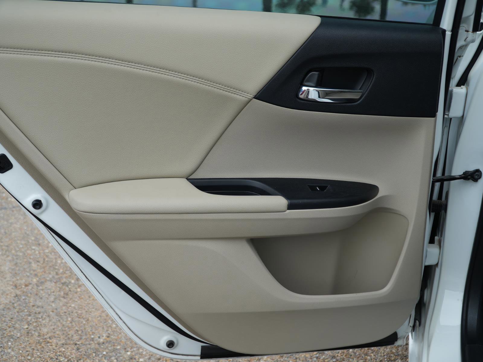 Used 2017 Honda Accord EX-L image 17