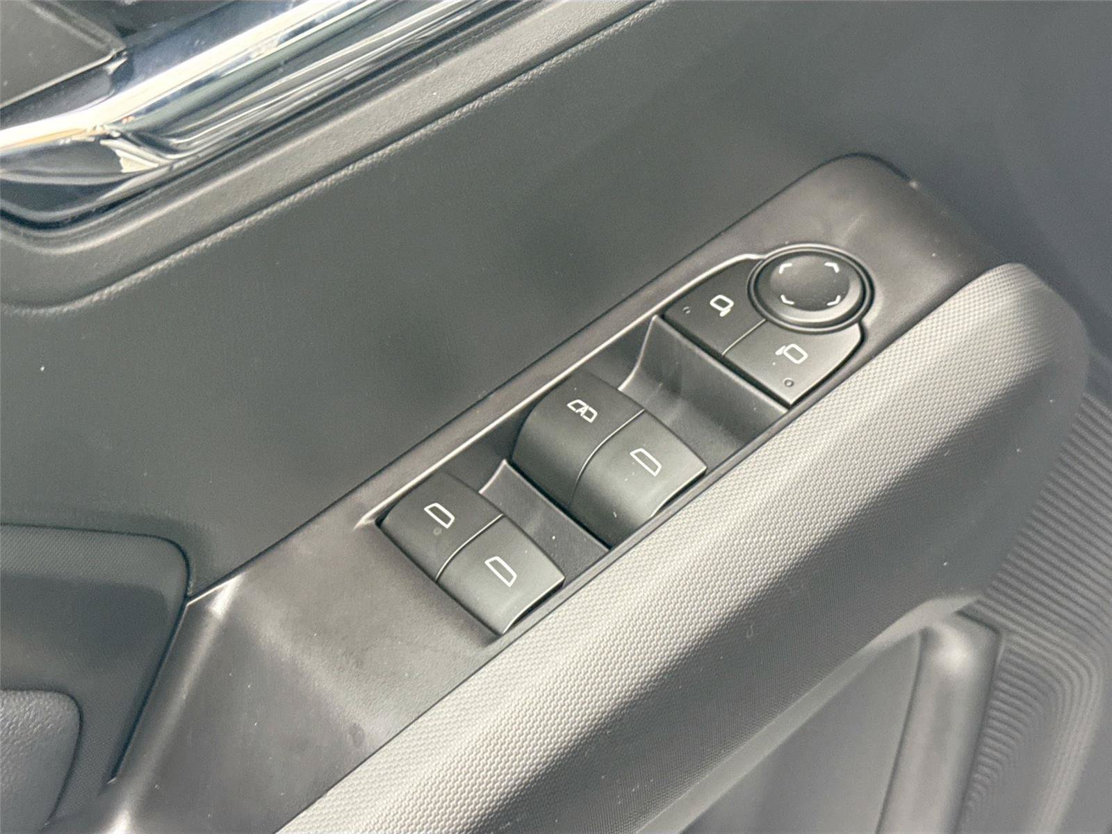 Used 2026 Chevrolet Colorado LT RWD image 26