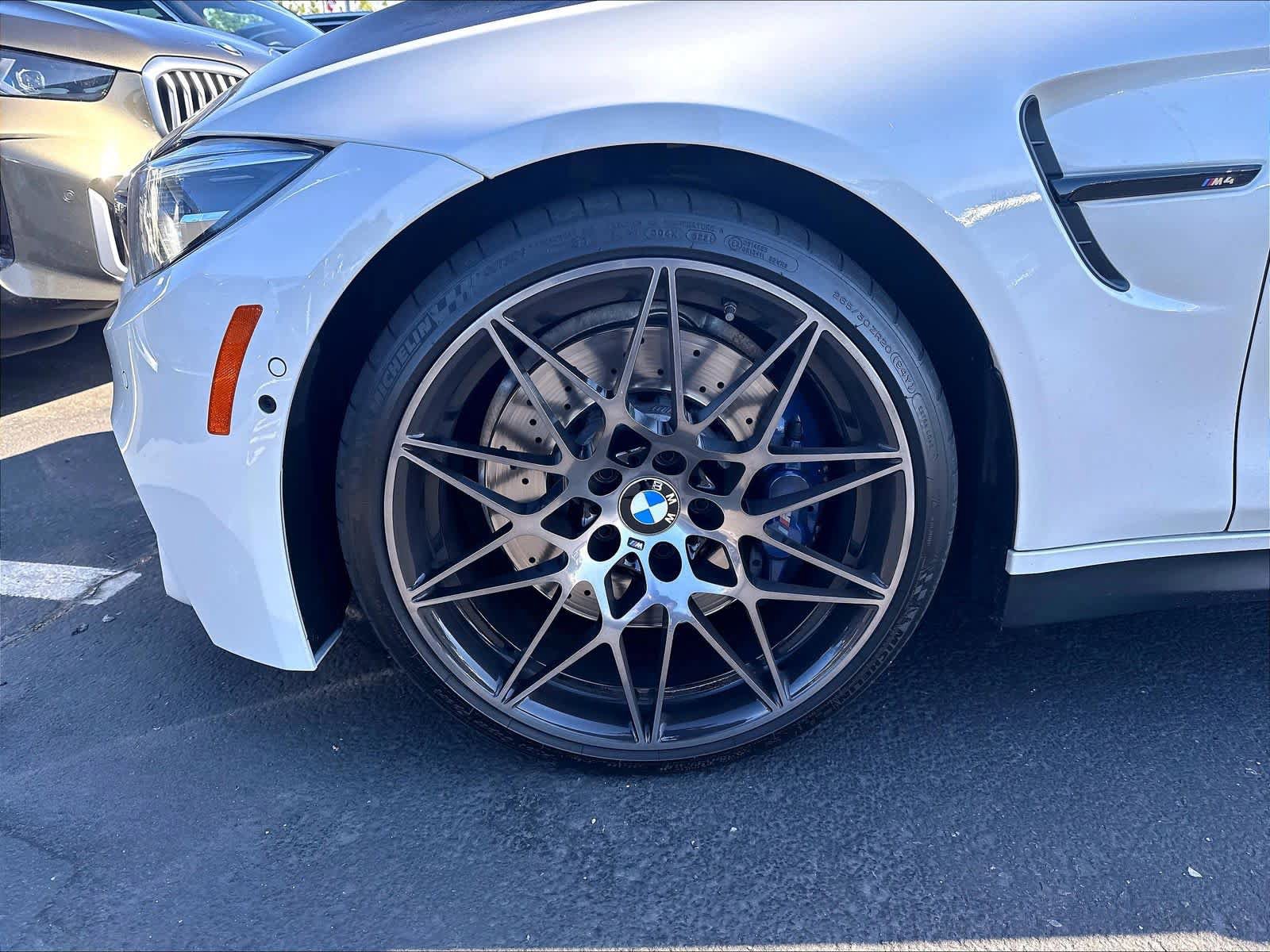 Used 2019 BMW M4 Convertible w/ Competition Package RWD image 32