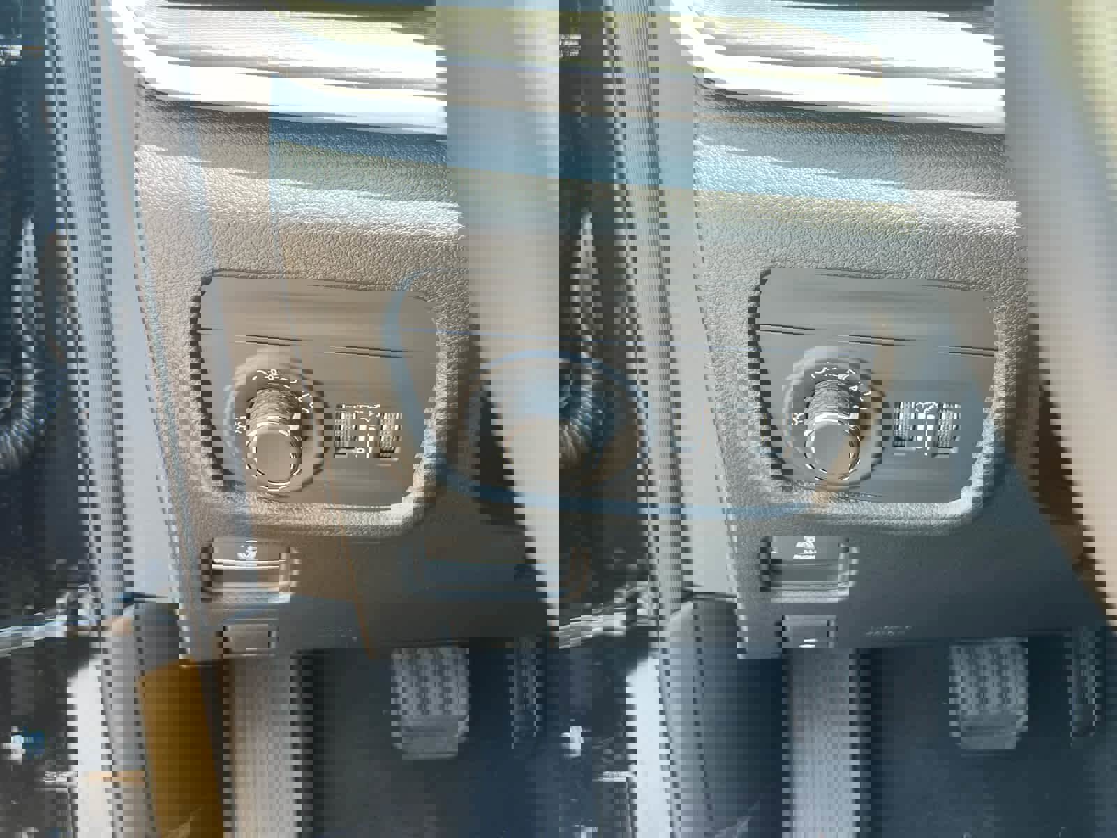 New 2025 Jeep Grand Cherokee Laredo w/ Luxury Tech Group I image 26