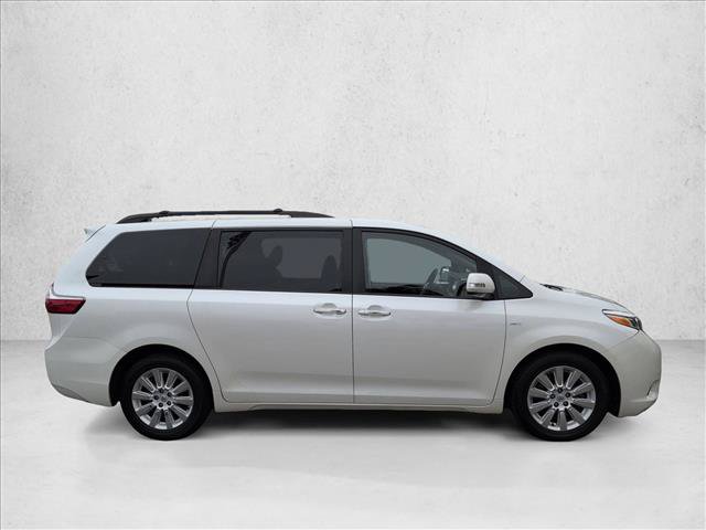 Used 2016 Toyota Sienna Limited Premium AWD/4WD image 4