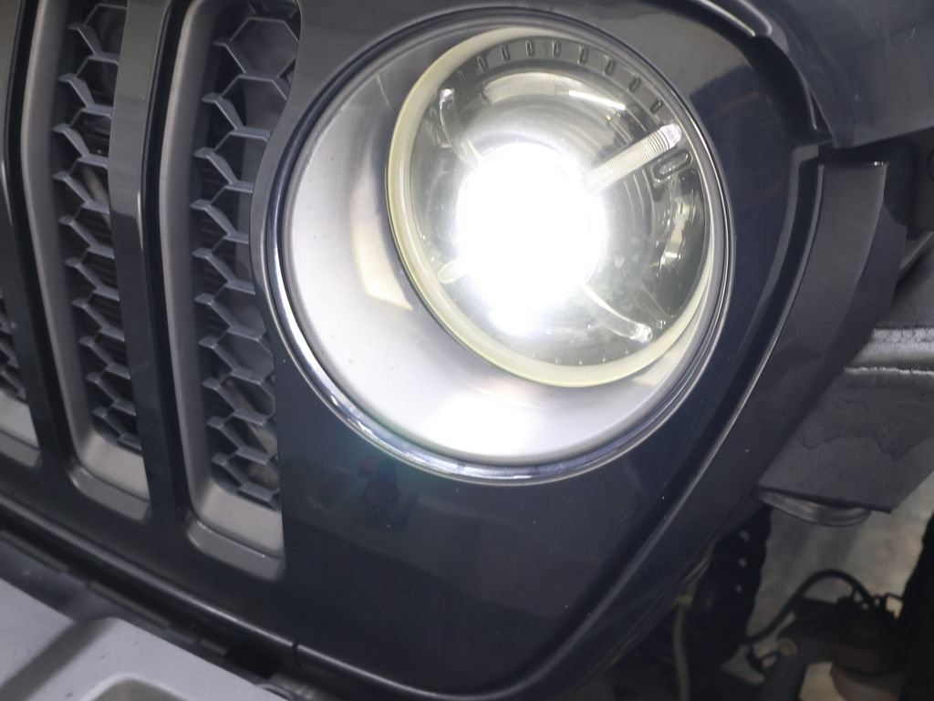 Used 2020 Jeep Gladiator Rubicon AWD/4WD image 31
