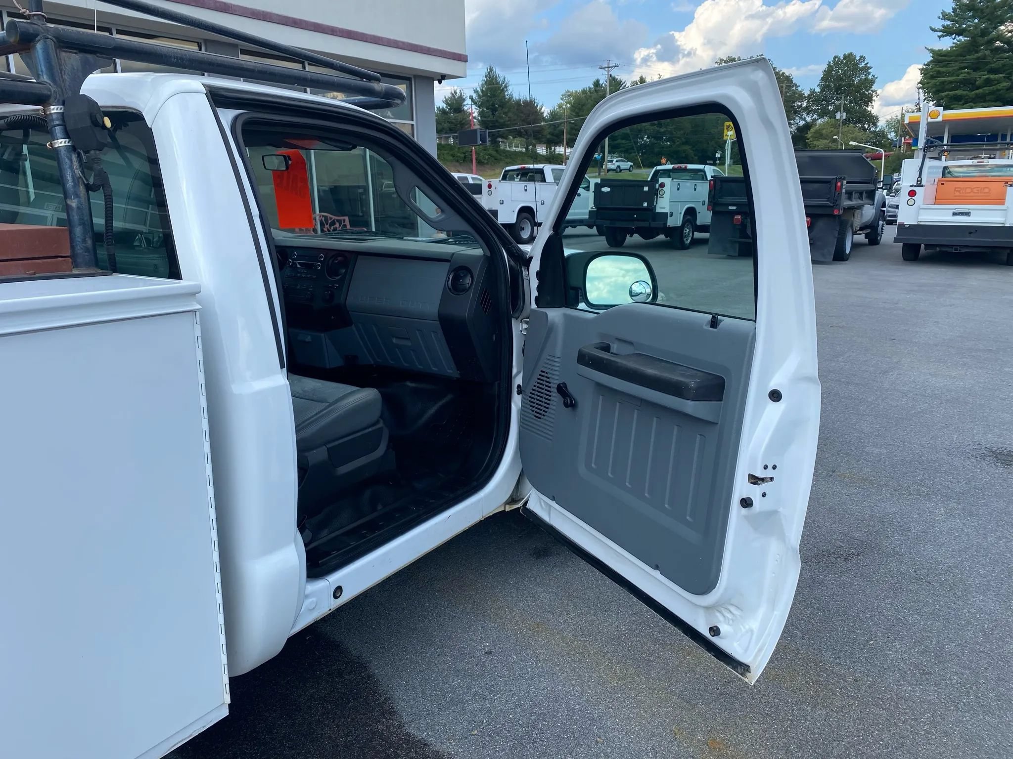 Used 2011 Ford F250 XL RWD image 16