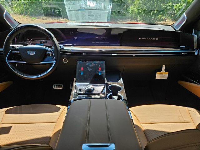 New 2026 Cadillac Escalade Luxury AWD/4WD image 13