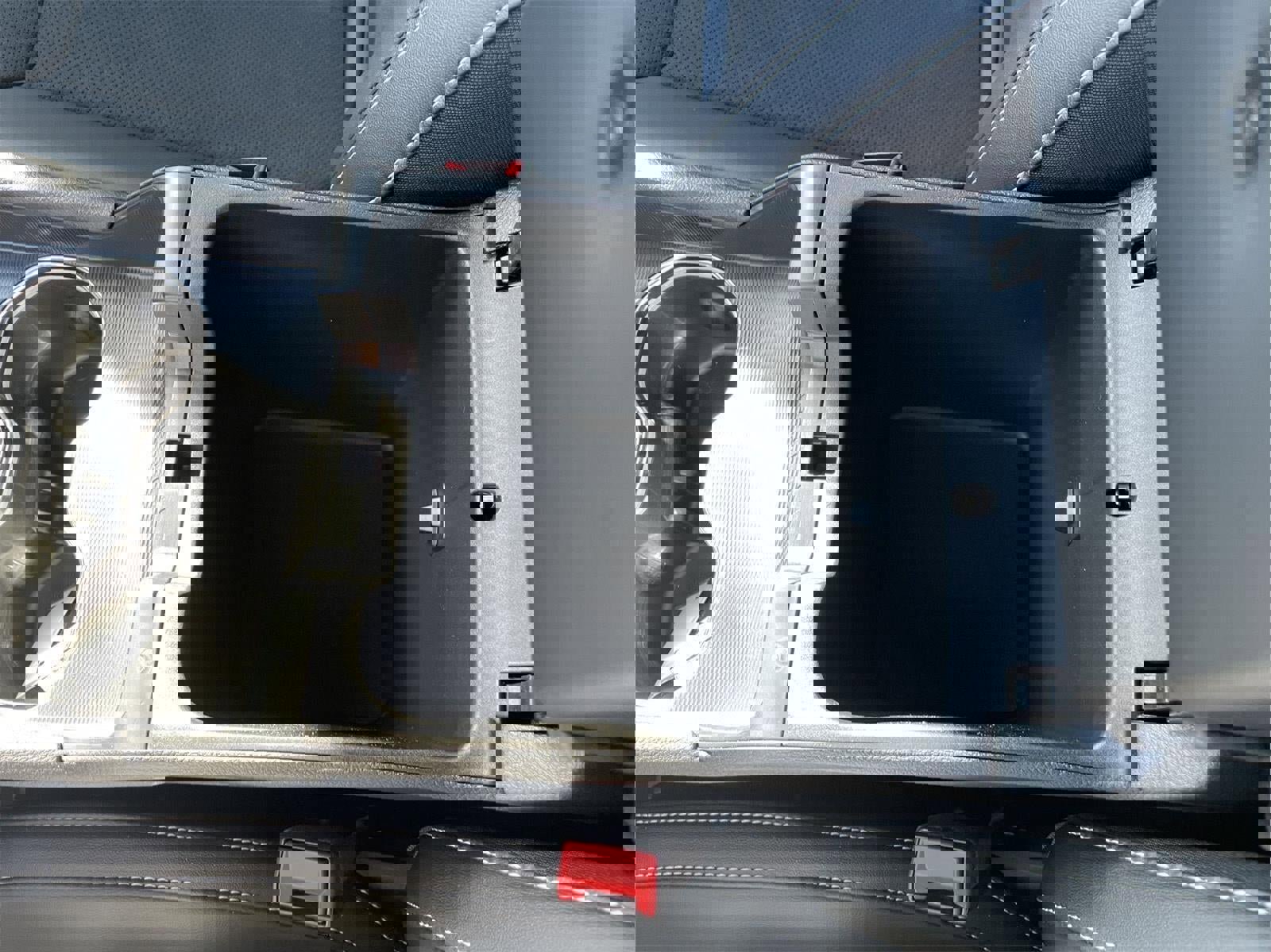 New 2025 Jeep Grand Cherokee Altitude image 24