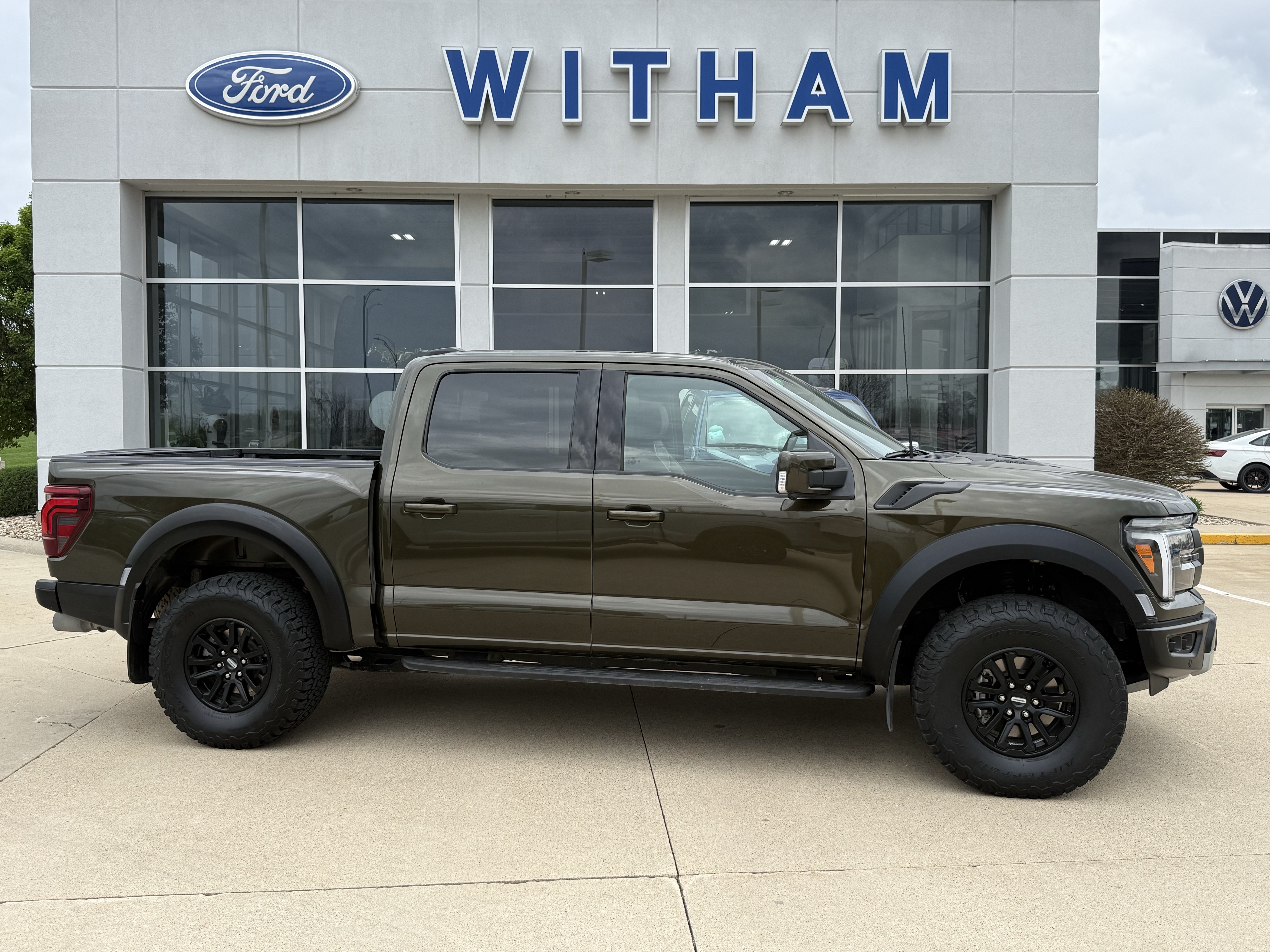Used 2024 Ford F150 Raptor AWD/4WD image 3