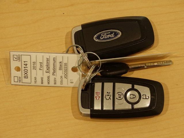 Used 2018 Ford Explorer Platinum image 39
