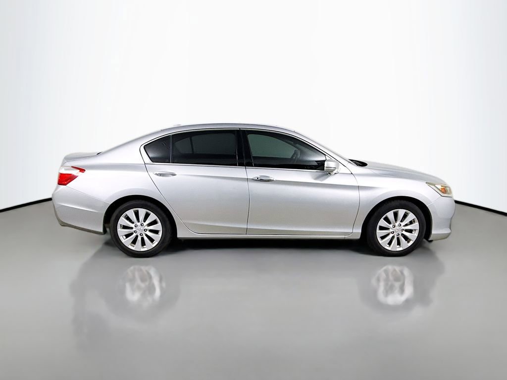 Used 2015 Honda Accord Touring image 8