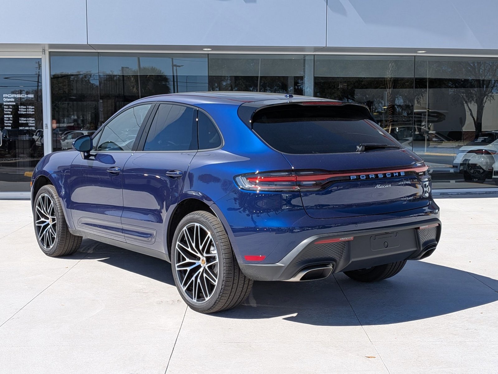 New 2026 Porsche Macan image 3