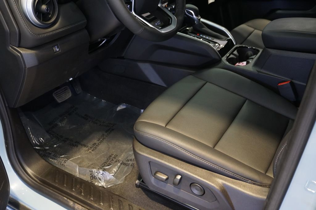 Certified 2025 Chevrolet Colorado LT w/ LT Convenience Package image 23