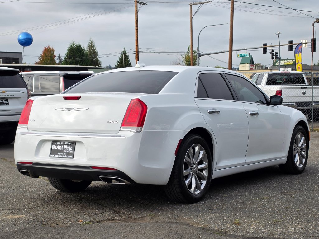 Used 2019 Chrysler 300 Limited AWD/4WD image 7
