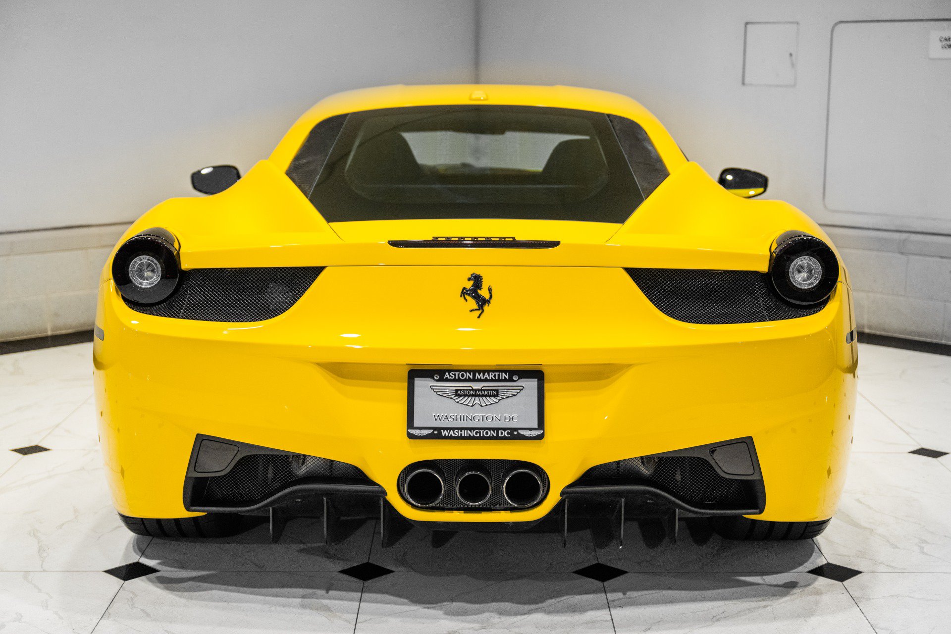 Used 2011 Ferrari 458 Italia Coupe RWD image 8