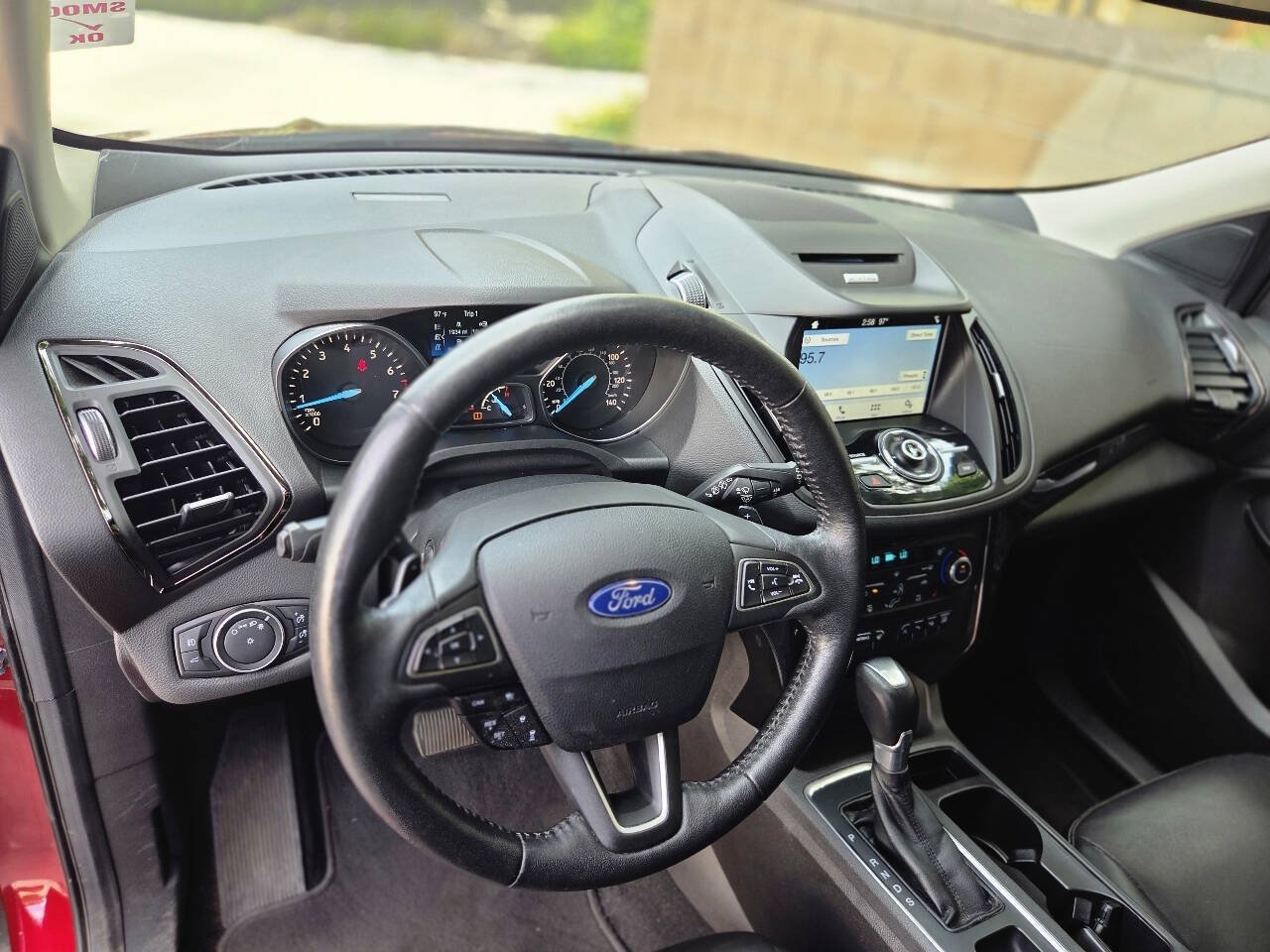Used 2017 Ford Escape Titanium w/ Equipment Group 301A AWD/4WD image 28