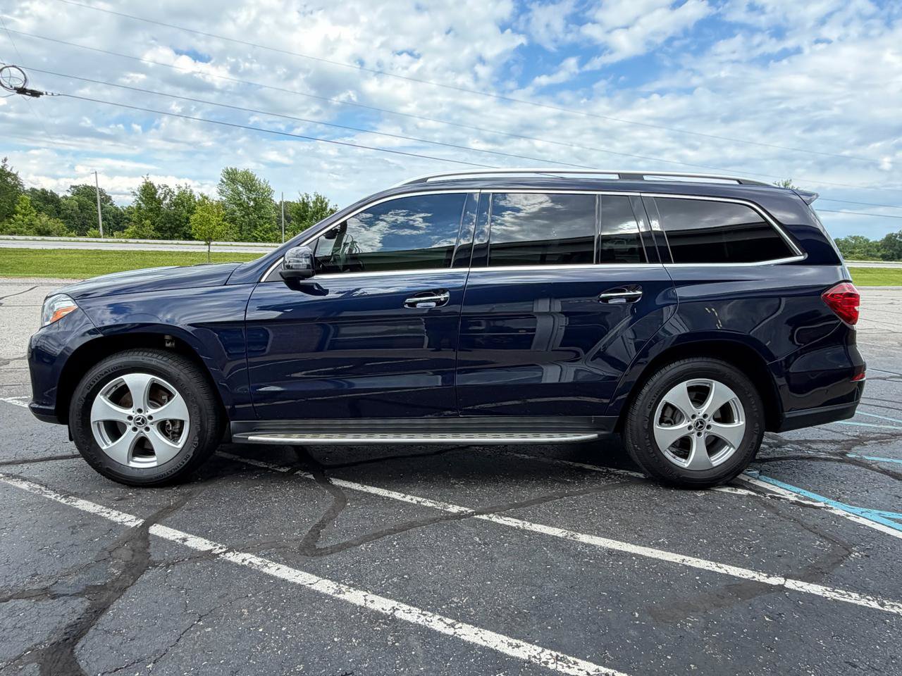 Used 2017 Mercedes-Benz GLS 450 4MATIC w/ Premium Package image 2