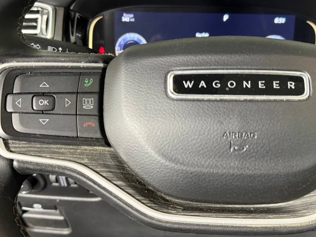 Used 2022 Jeep Wagoneer Series III w/ Premium Group I AWD/4WD image 31