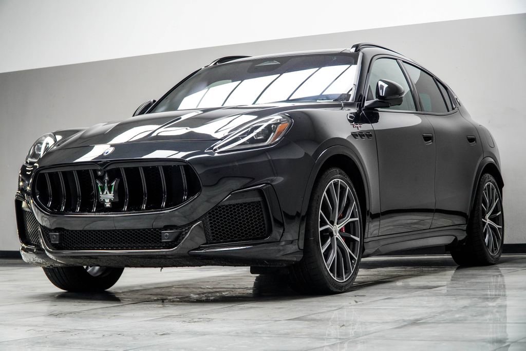 Used 2024 Maserati Grecale Trofeo AWD/4WD image 10