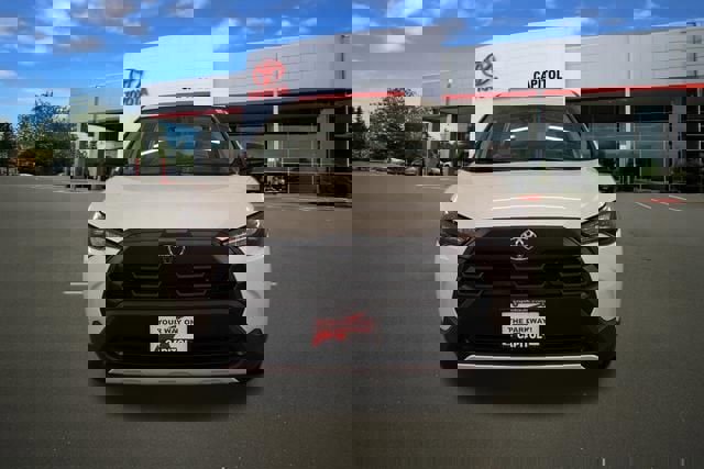 New 2026 Toyota Corolla Cross L image 6