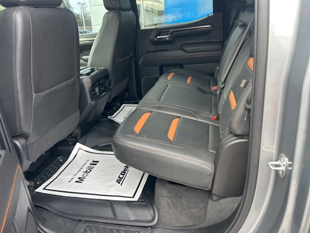 Used 2023 GMC Sierra 1500 AT4 w/ AT4 Preferred Package image 9