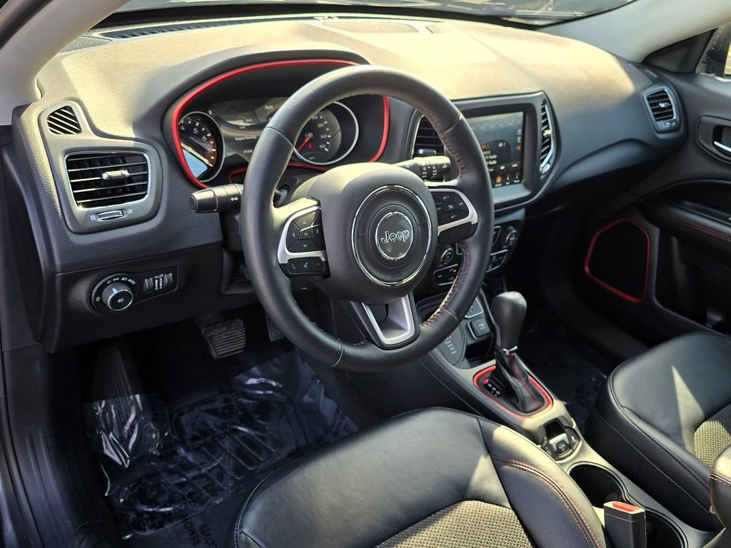 Used 2018 Jeep Compass Trailhawk w/ Navigation Group image 16