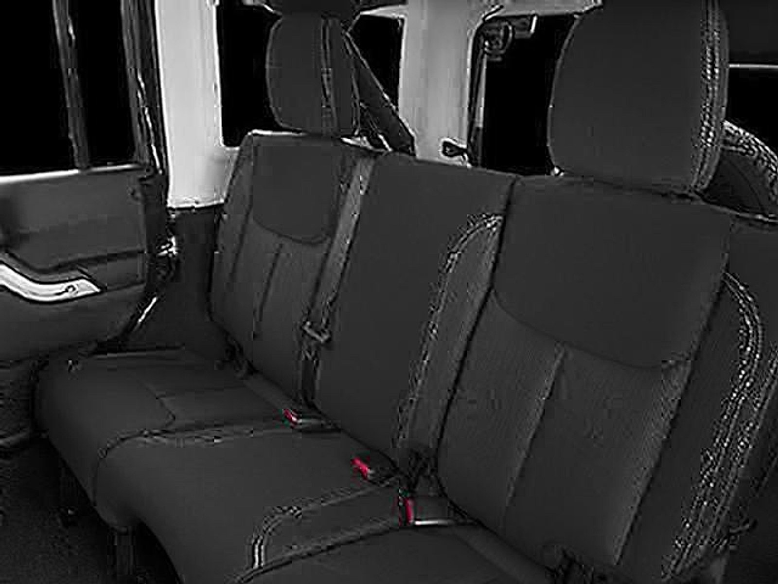 Used 2017 Jeep Wrangler Unlimited Sahara w/ Max Tow Package AWD/4WD image 46