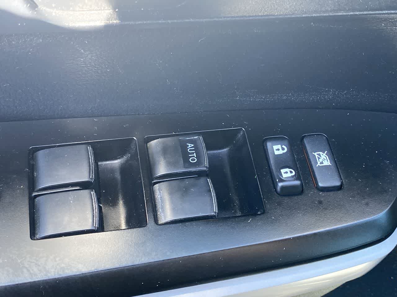 Used 2018 Toyota Tundra SR5 w/ TRD Off Road Package image 13