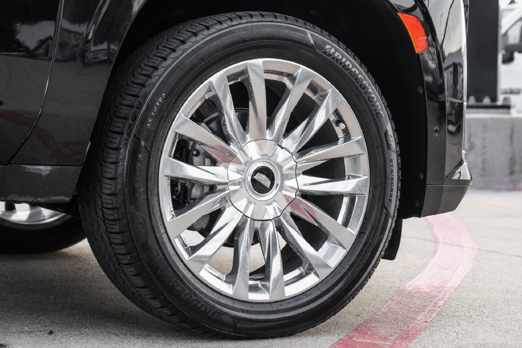 Used 2023 Cadillac Escalade ESV Premium Luxury RWD image 70