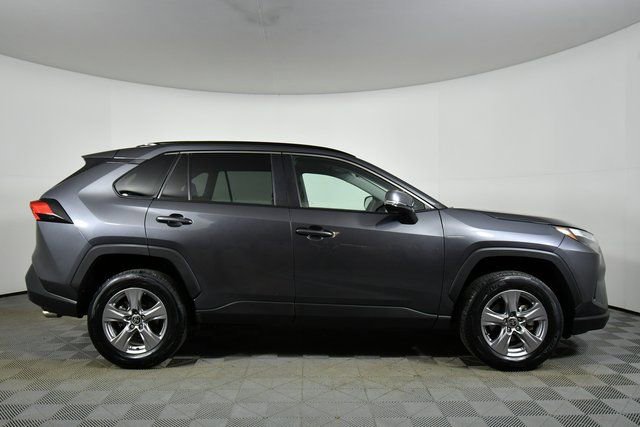 Used 2025 Toyota RAV4 XLE image 15