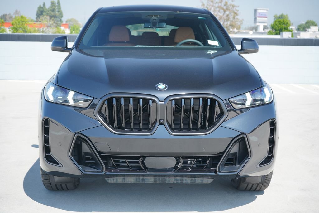 New 2026 BMW X6 xDrive40i w/ Executive Package image 2