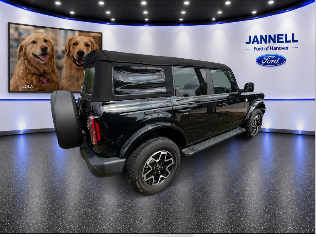 Used 2023 Ford Bronco Outer Banks AWD/4WD image 6
