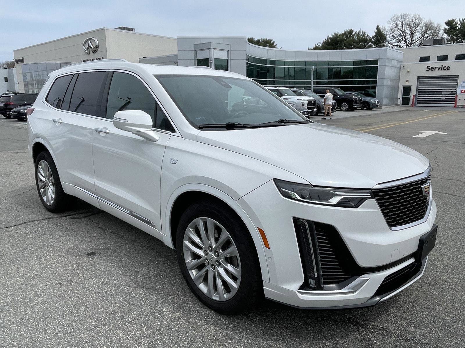 Used 2020 Cadillac XT6 Premium Luxury AWD/4WD image 3