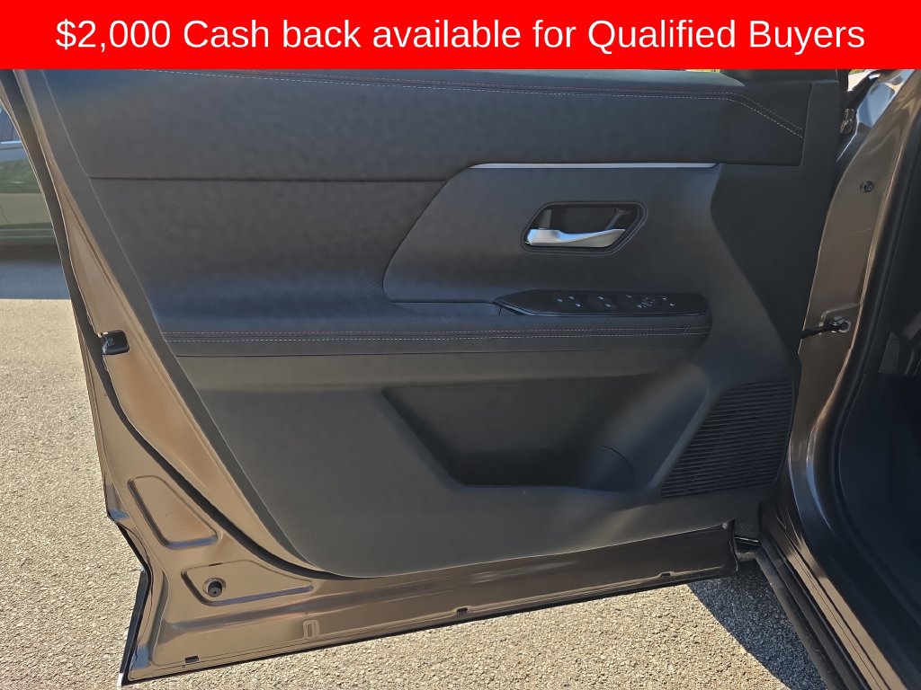 New 2027 Nissan Kicks SR FWD image 19