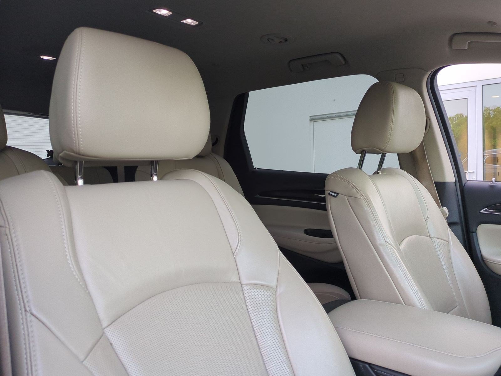 Used 2018 Buick Enclave Premium AWD/4WD image 31