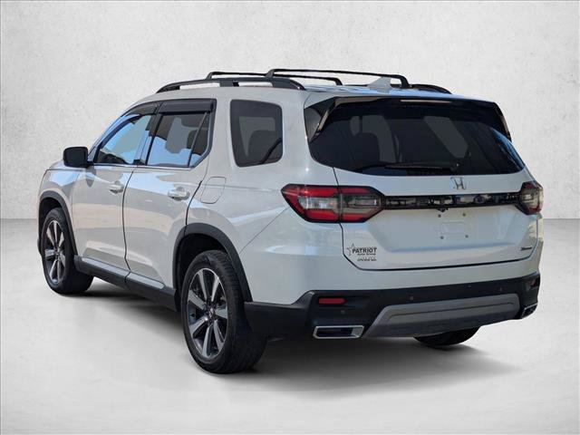 Certified 2023 Honda Pilot Touring image 7