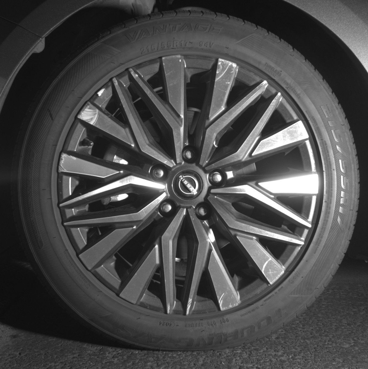 Used 2025 Nissan Altima 2.5 SV image 12