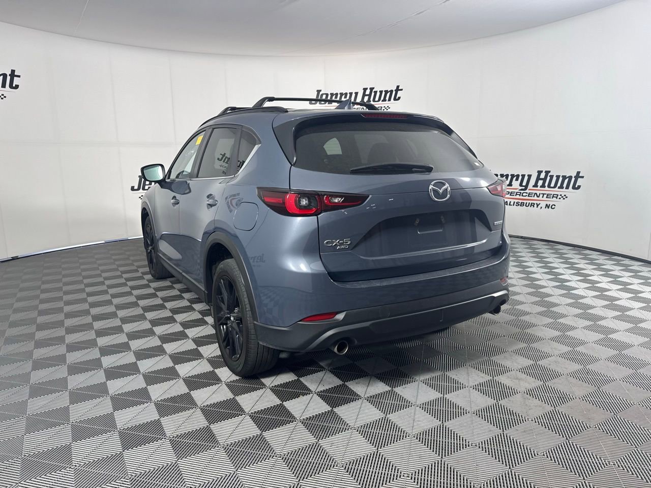 Used 2023 MAZDA CX-5 Carbon Edition image 11