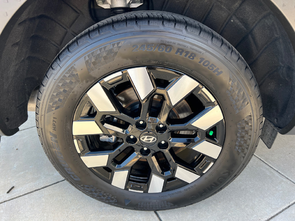 Used 2026 Hyundai Santa Cruz SE FWD image 8