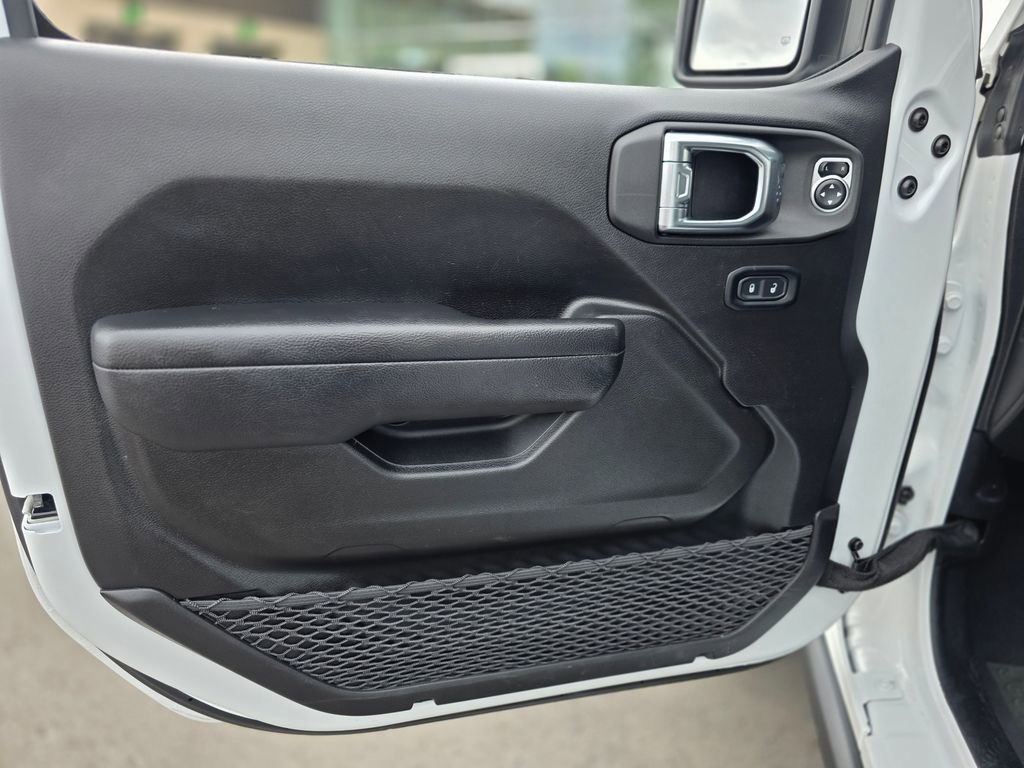 Used 2025 Jeep Wrangler Unlimited Rubicon 4xe w/ Safety Group image 21