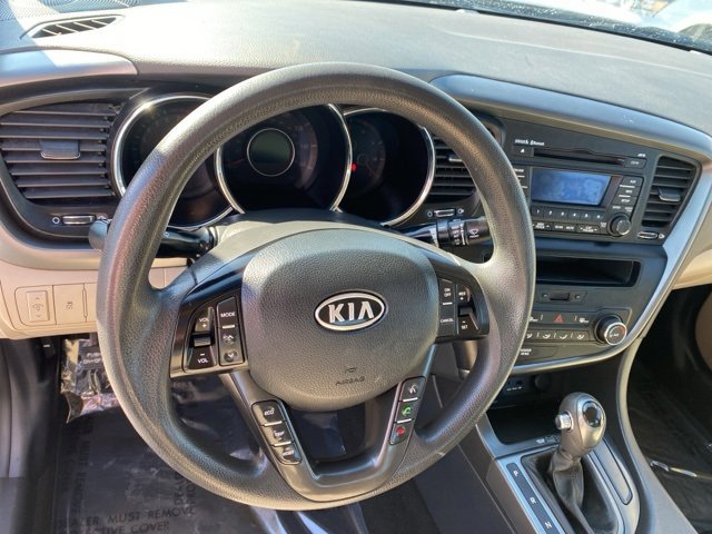 Used 2011 Kia Optima LX image 11