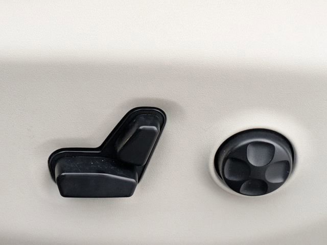 Used 2019 Chrysler Pacifica Limited image 15