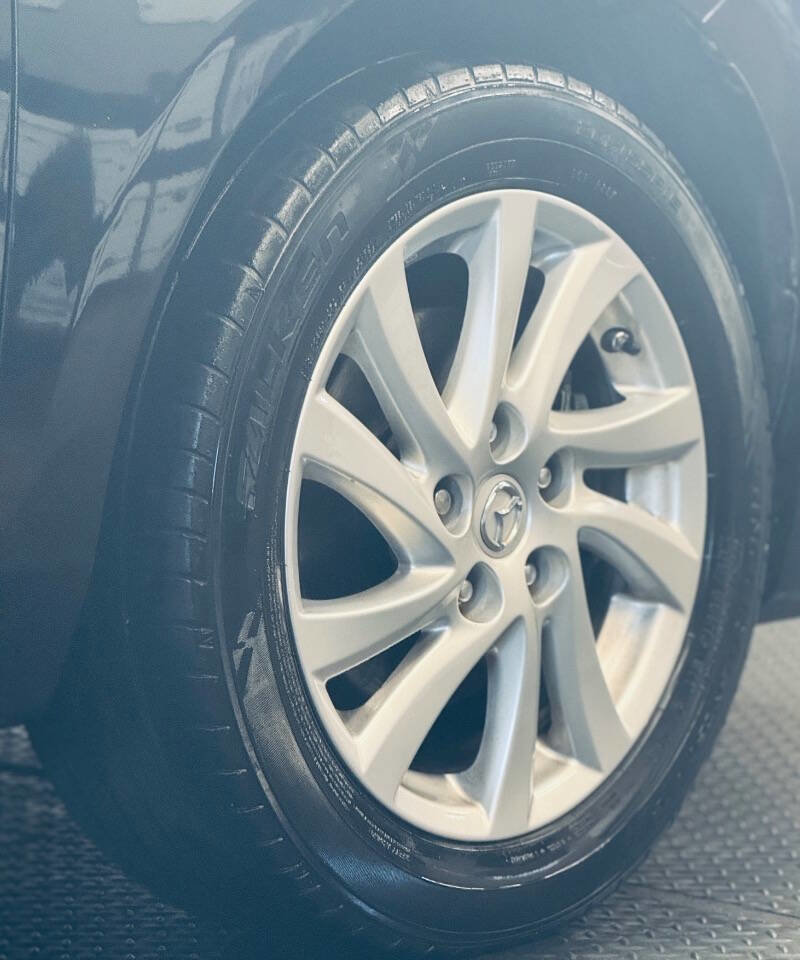 Used 2012 MAZDA MAZDA3 i Touring FWD image 20