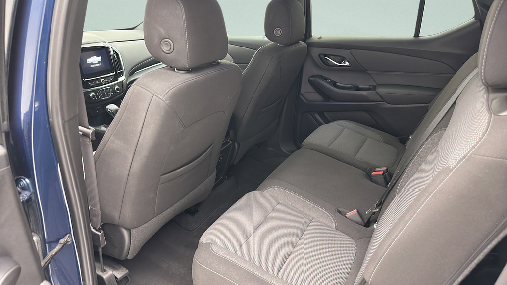 Used 2023 Chevrolet Traverse LT AWD/4WD image 9