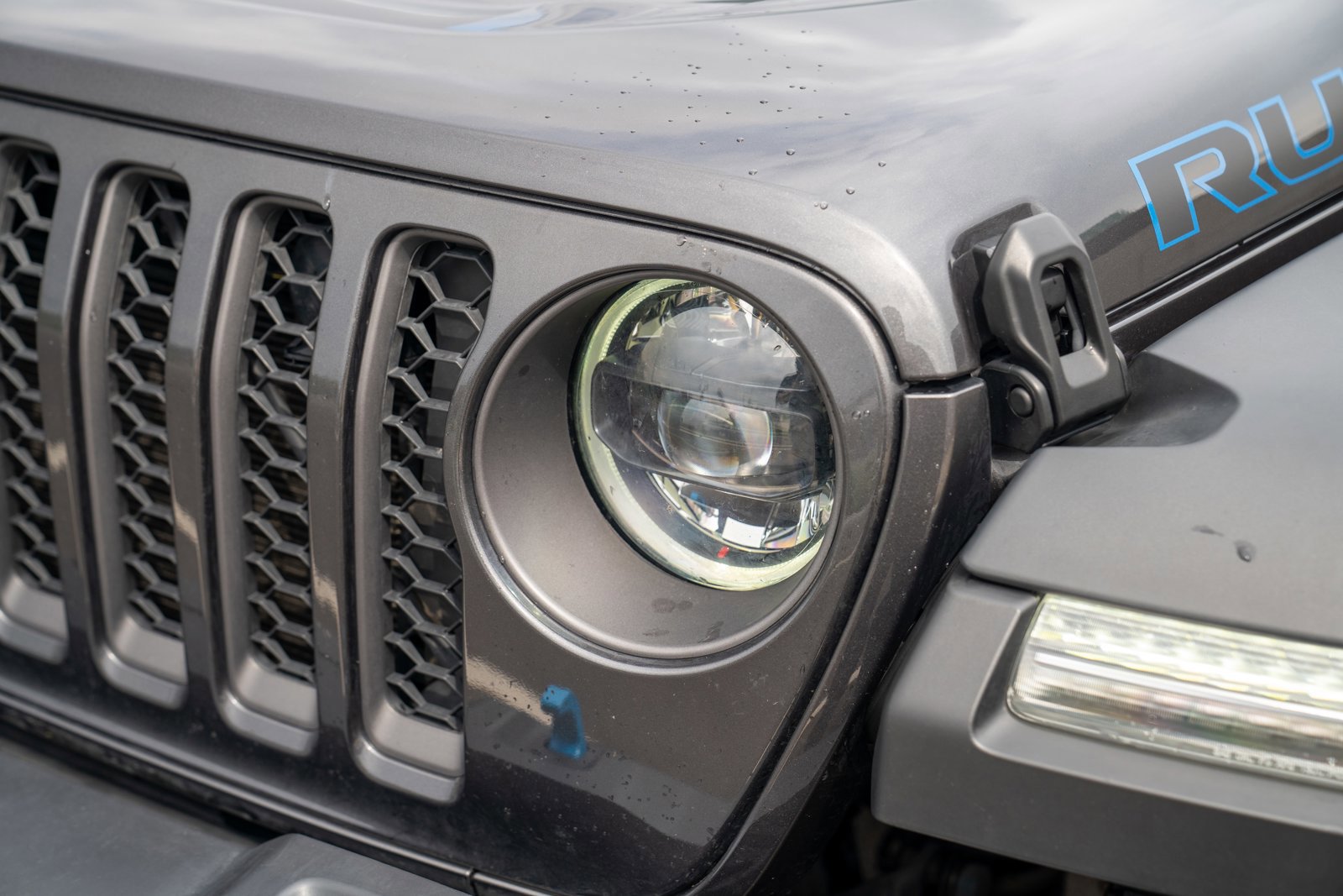 Used 2023 Jeep Wrangler Unlimited Rubicon 4xe w/ Cold Weather Group AWD/4WD image 29