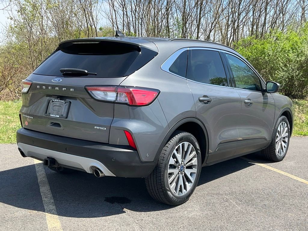Certified 2021 Ford Escape Titanium w/ Class II Trailer Tow Package AWD/4WD image 30